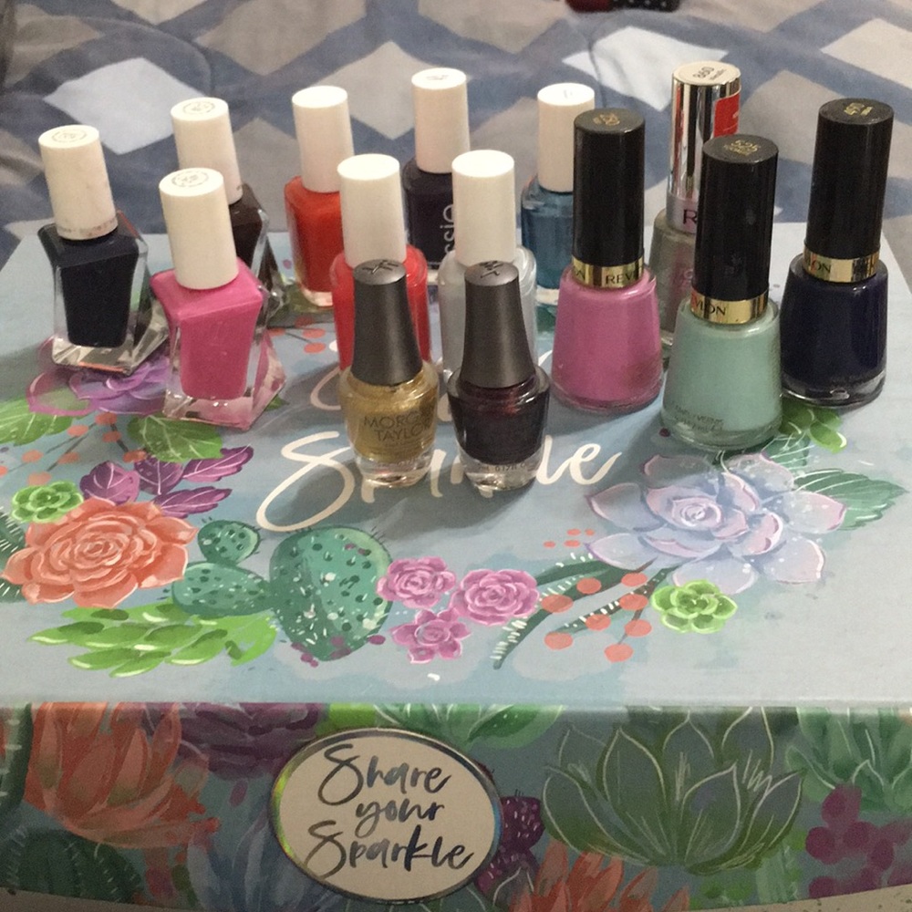 Nail polishes